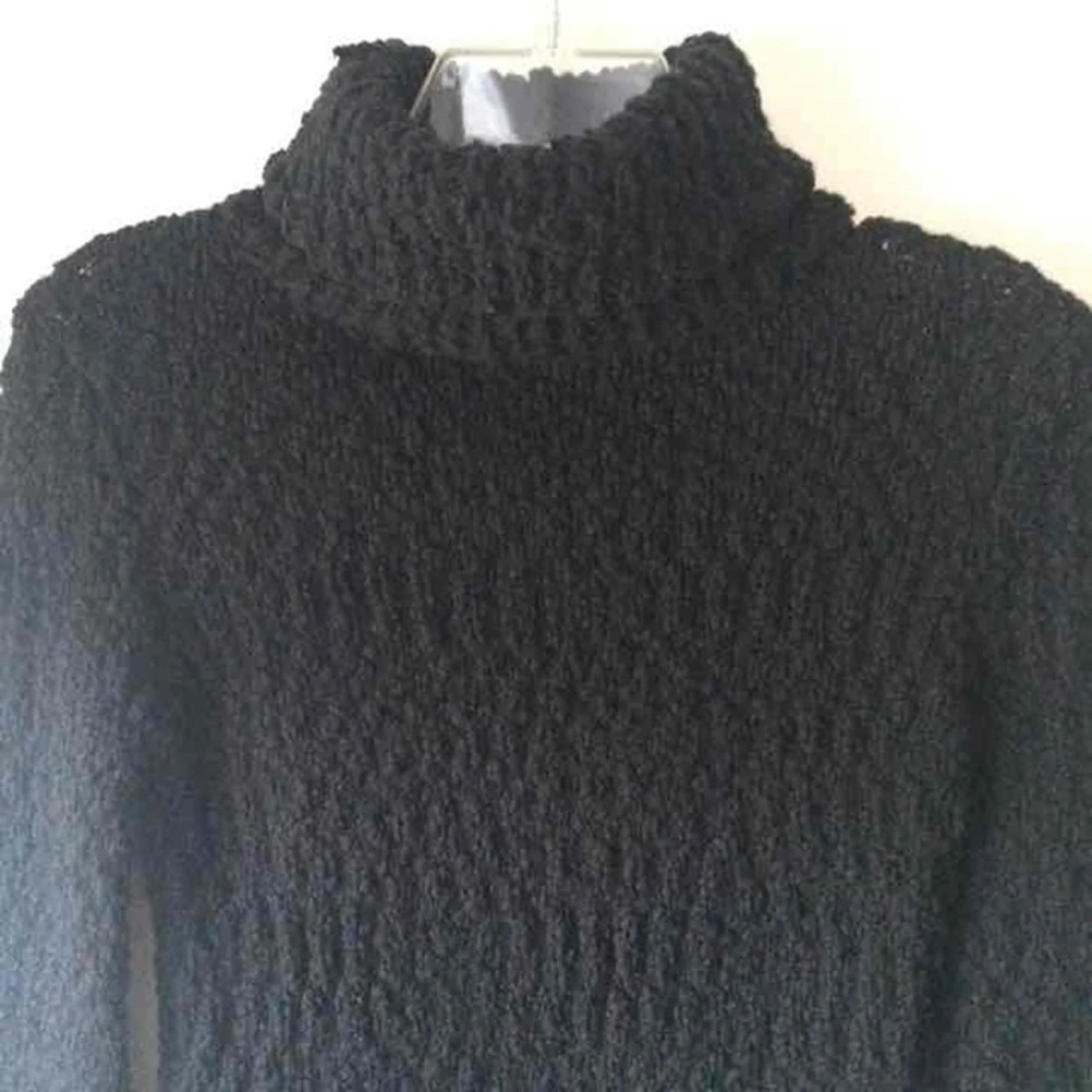 Turtle Neck Sweater with Pocket